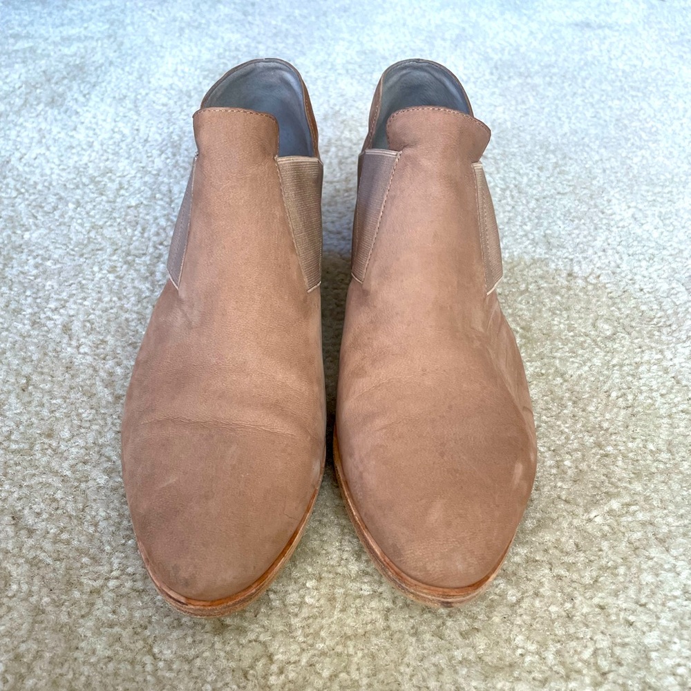 Beige Eileen Fisher ankle boots